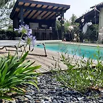 Grande Maison Avec Piscine Privée *